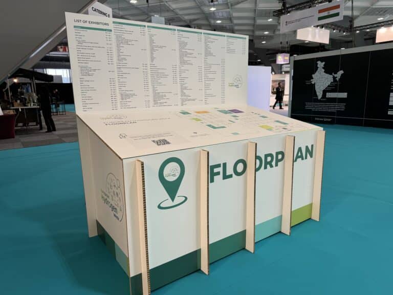 Ein Messestand aus Pappe